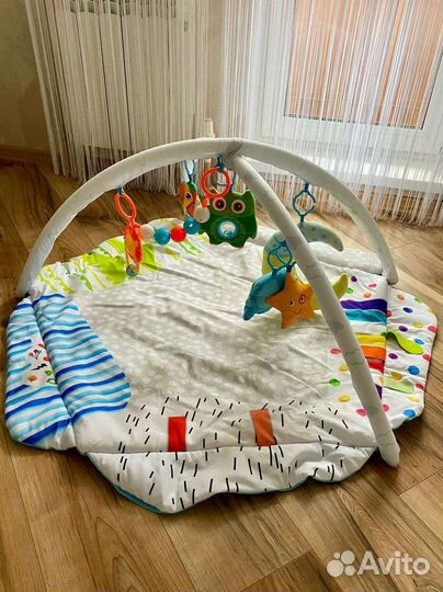 Игровой развивающий коврик с дугами