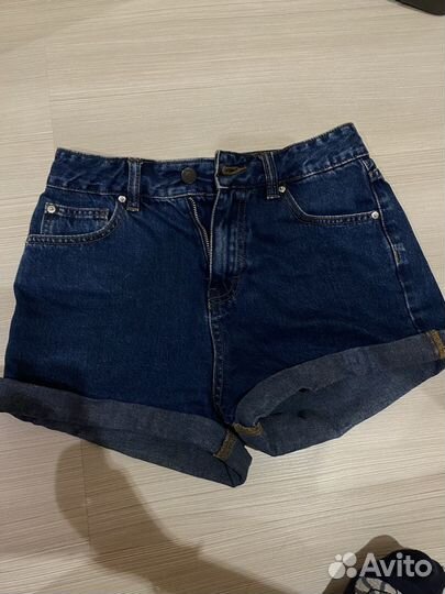 Джинсовые шорты pull and bear mom
