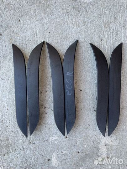 Заглушки в отражатели заднего бампера бмв е60