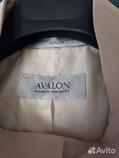 Плащ avalon 42-44