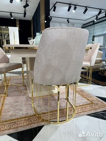 Столовый комплект Gold