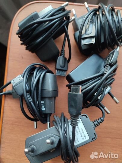 Зарядки и Data кабели для кнопочных телефонов