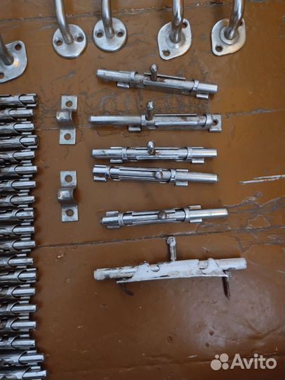 Щеколды, ручки, навесы СССР для окон и дверей