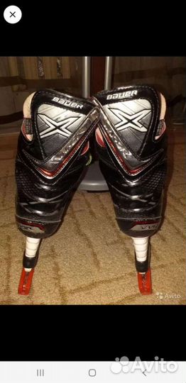 Хоккейные коньки(торг уместен)