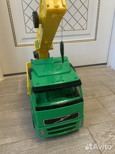 Игрушки машина большая