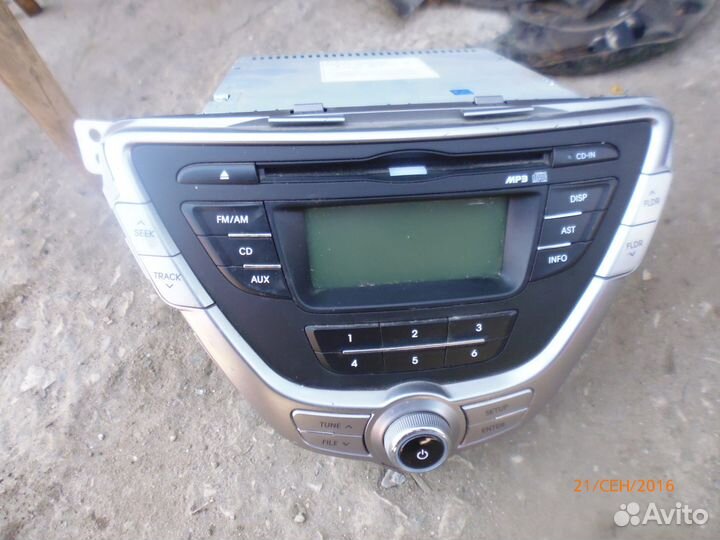 Hyundai Elantra 5 MD 2014г. магнитолла