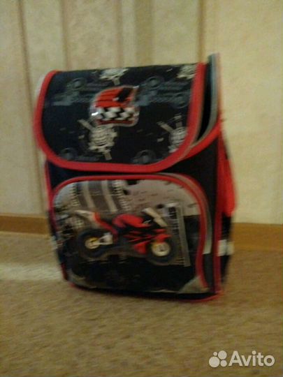 Школьный рюкзак