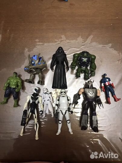 Фигурки героев