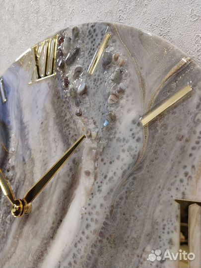 Панно, интерьерные часы и столы на заказ