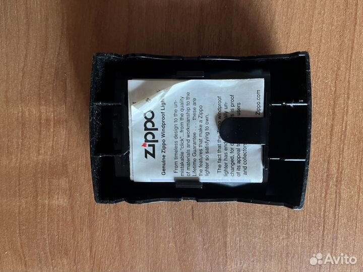 Зажигалка бензиновая zippo