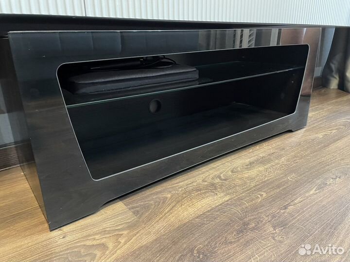 Тумба под телевизор