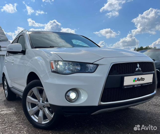 Mitsubishi Outlander 2.4 CVT, 2011, 270 918 км