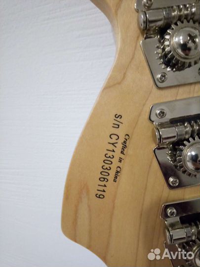 Бас гитара Squier by Fender Affinity Jazz Bass