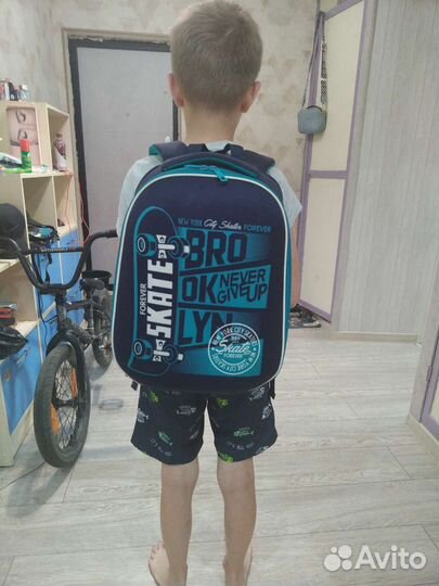 Рюкзак школьный