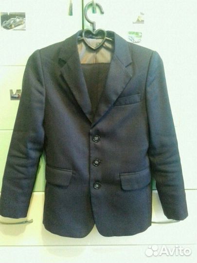 2 школьных костюма