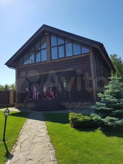 Коттедж 400 м² на участке 26 сот.