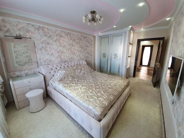 4-к. квартира, 119 м², 6/10 эт.