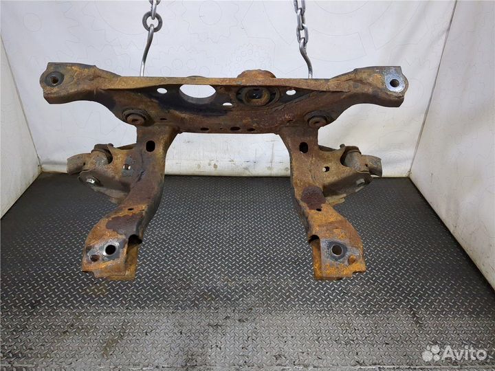 Балка подвески задняя Toyota Sequoia 2008, 2008