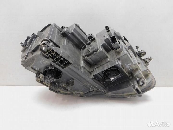 Фара левая Volkswagen Tiguan