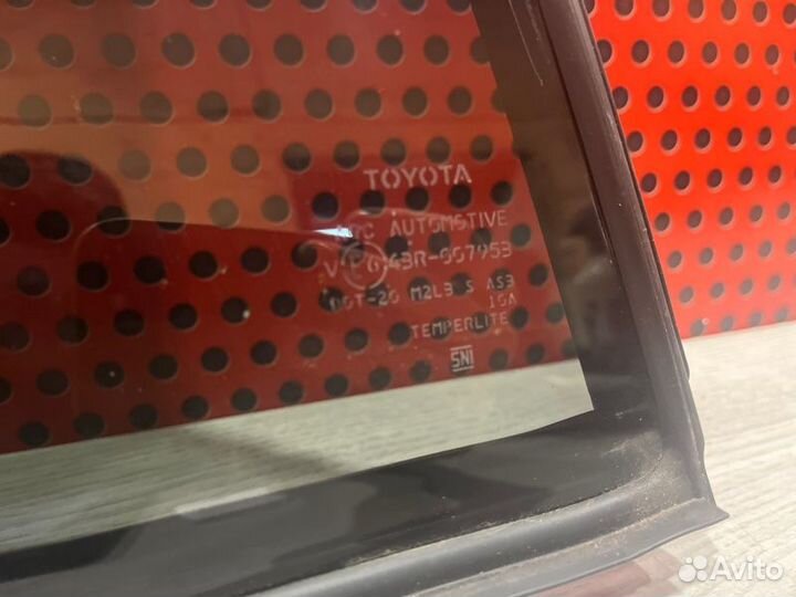 Форточка двери задняя левая Toyota Rav 4 XA50 2021