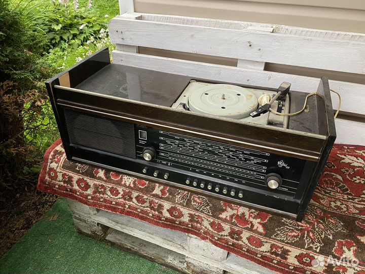 Радиола Урал 111
