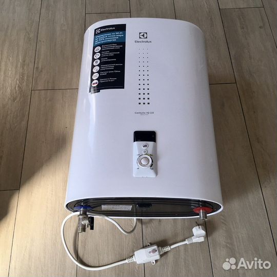 Бойлер electrolux EWH 30 Centurio IQ 2.0