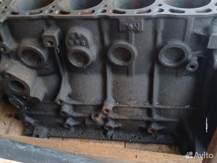 Блок двигателя fe33678 kia clarus 2.0 kia sportage