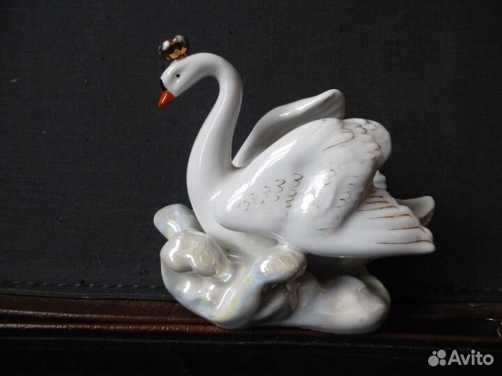 Статуэтка царевна лебедь