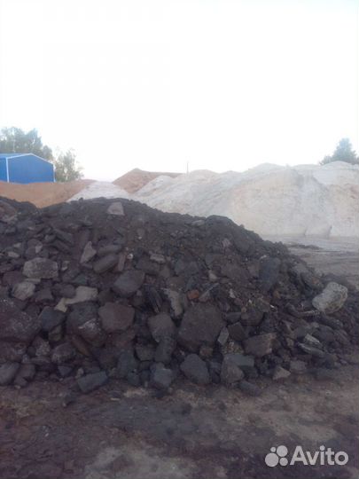 Бой кирпича Асфальтный сколь