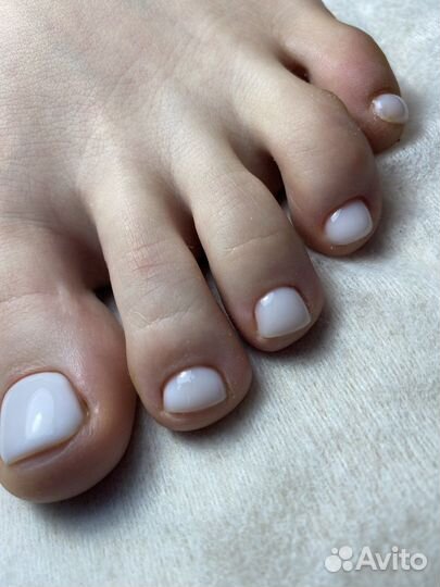 Модель на педикюр