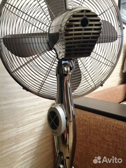 Вентилятор бытовой с пду 