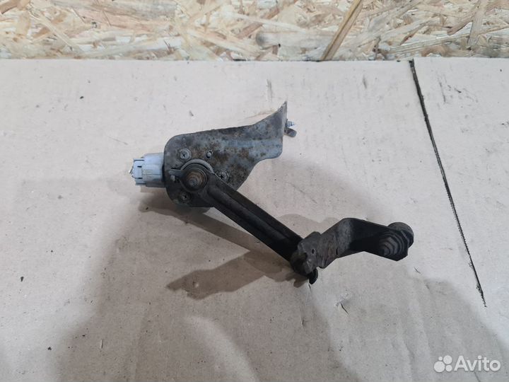 Датчик положения кузова Mazda CX7