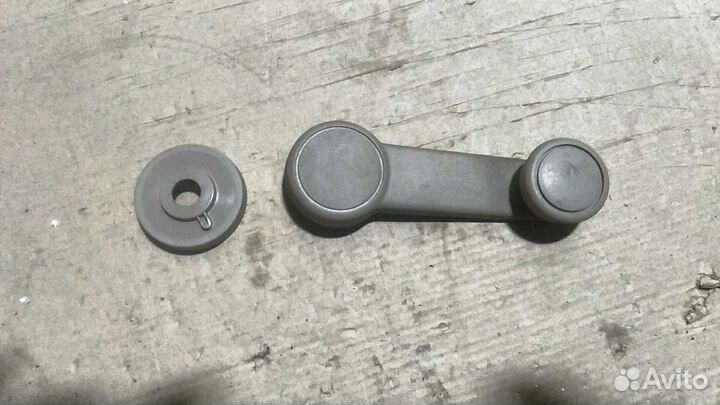 Ручка стеклоподъемника Ford Focus 2