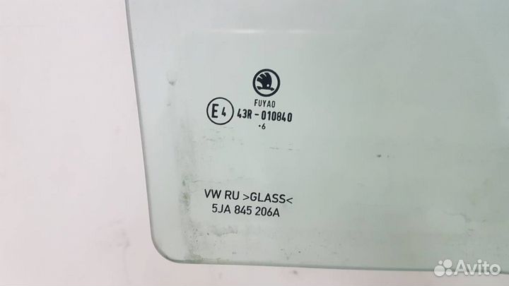 Стекло двери задней правой Skoda Rapid 2012-2020