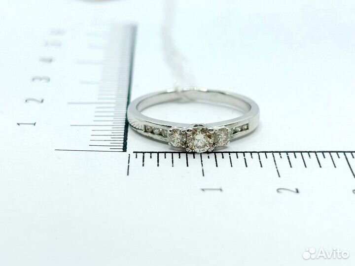 Золотое кольцо с бриллиантами 16 р
