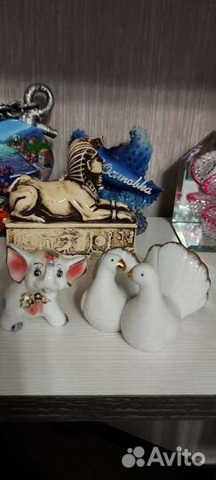Статуэтки сувениры