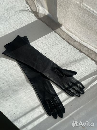 Перчатки женские кожаные новые