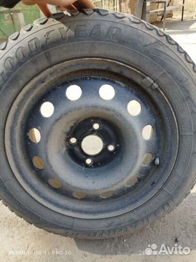 Goodyear Ultragrip Ice Arctic 195/65 R15