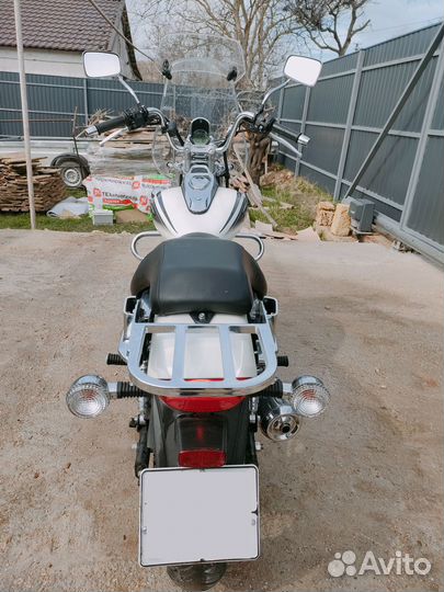 Bajaj Avenger cruise 220