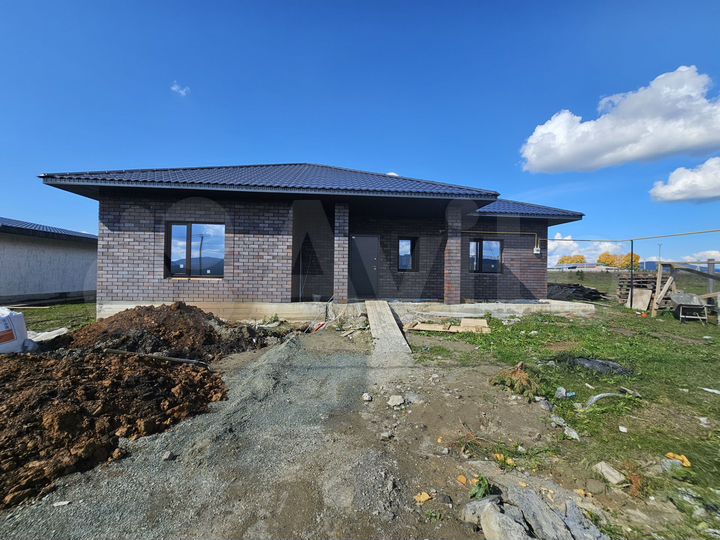Коттедж 140 м² на участке 9 сот.