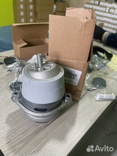 Подушка двигателя Порше