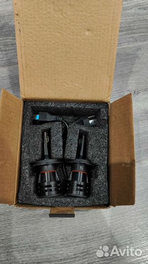 Лампа автомобильная h4