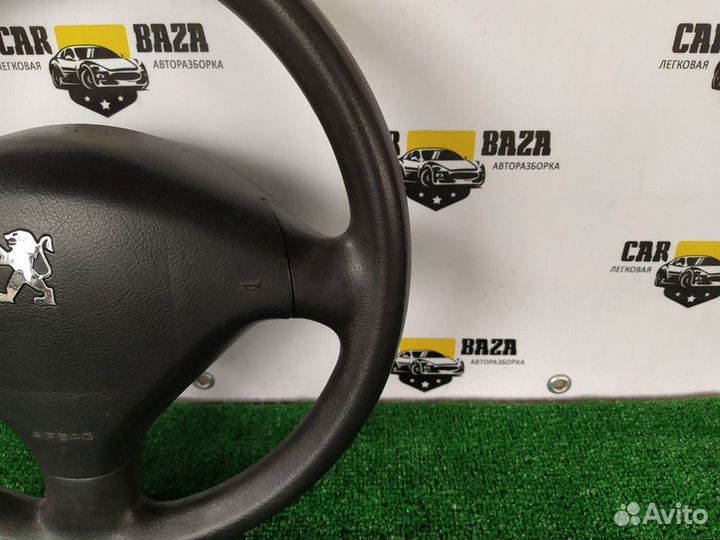 Рулевое колесо Peugeot 307