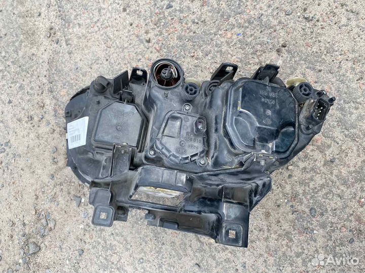 Фара правая ксенон BMW 7 E65 E66 до рестайлинг
