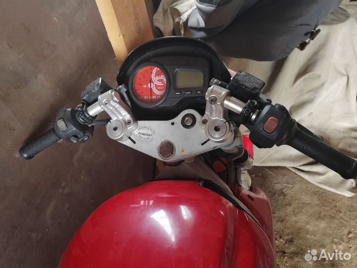 Мотоцикл Gilera DNA