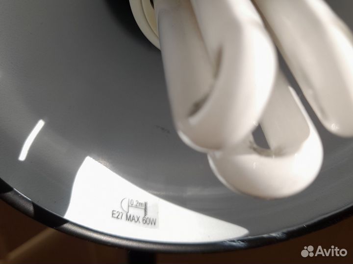 Лампа настольная