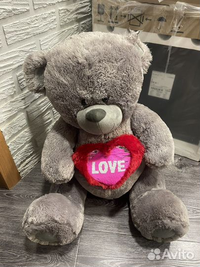 Плюшевый медведь