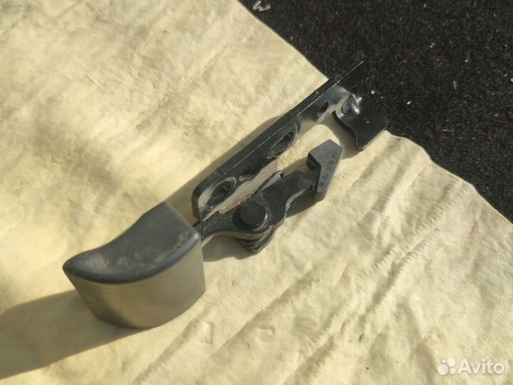 Мерседес W211 рычаг замка спинки сиденья