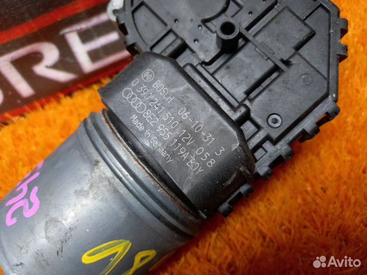 Мотор стеклоочистителя передний Audi A4 B7/8E BWE