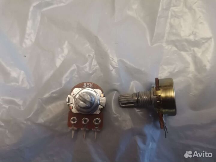 Переменный резистор B5K